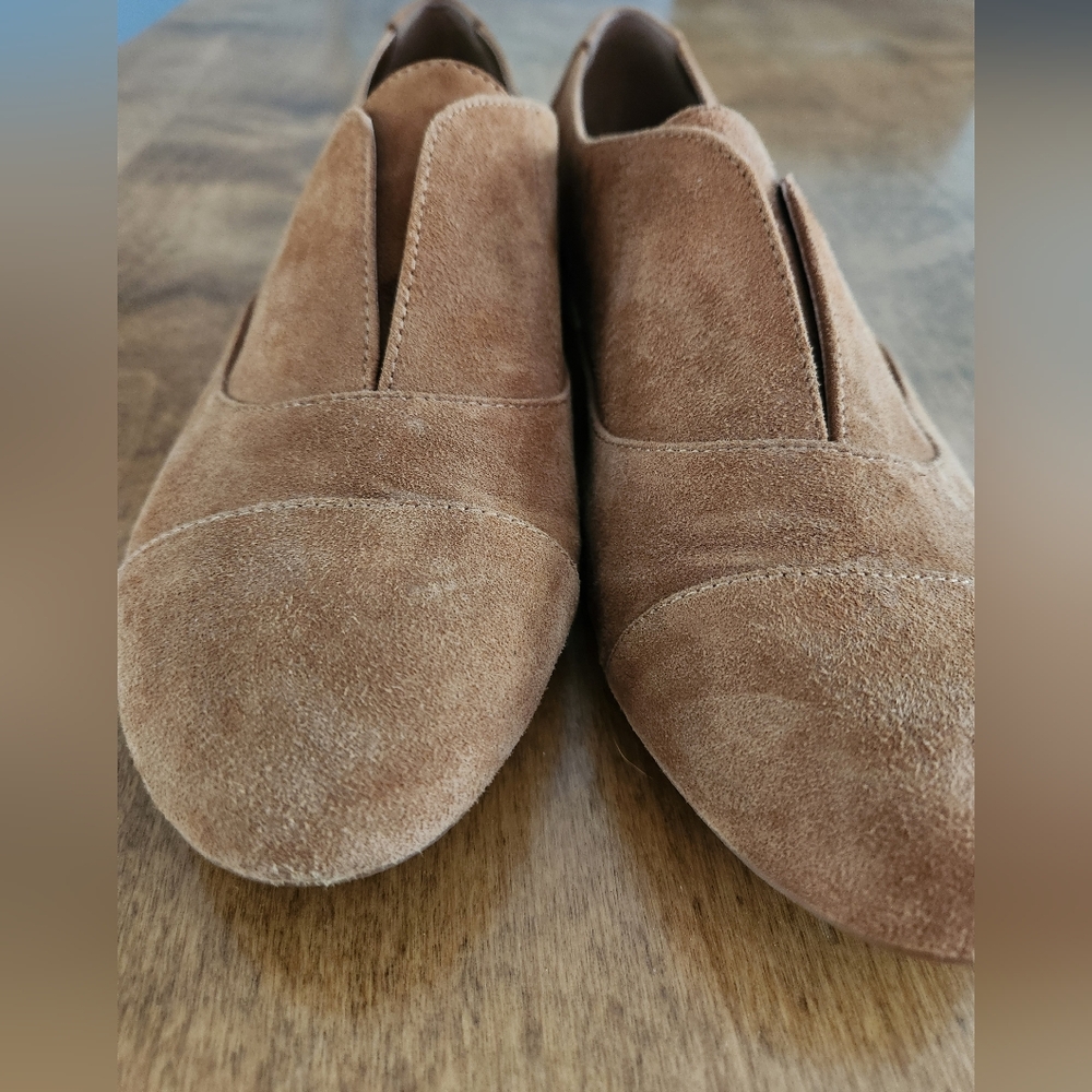 Crown vintage suede loafers